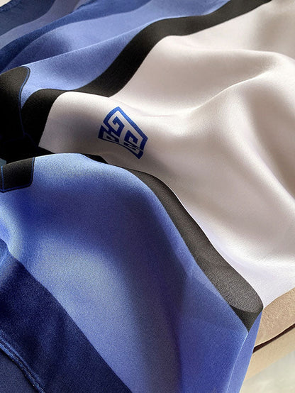 Urban Bow-Embellished Printed Contrast Color Shawl