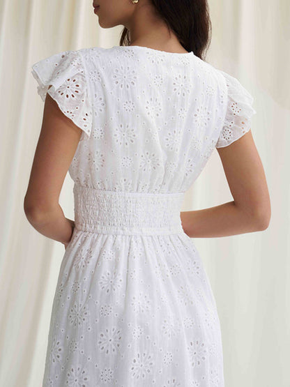 A-Line Loose Elasticity Hollow Pleated Solid Color V-Neck Mini Dresses