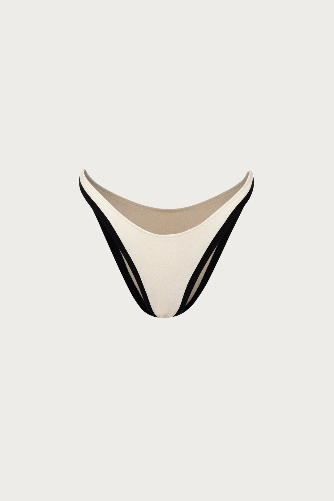 Bikini with contrasting edge