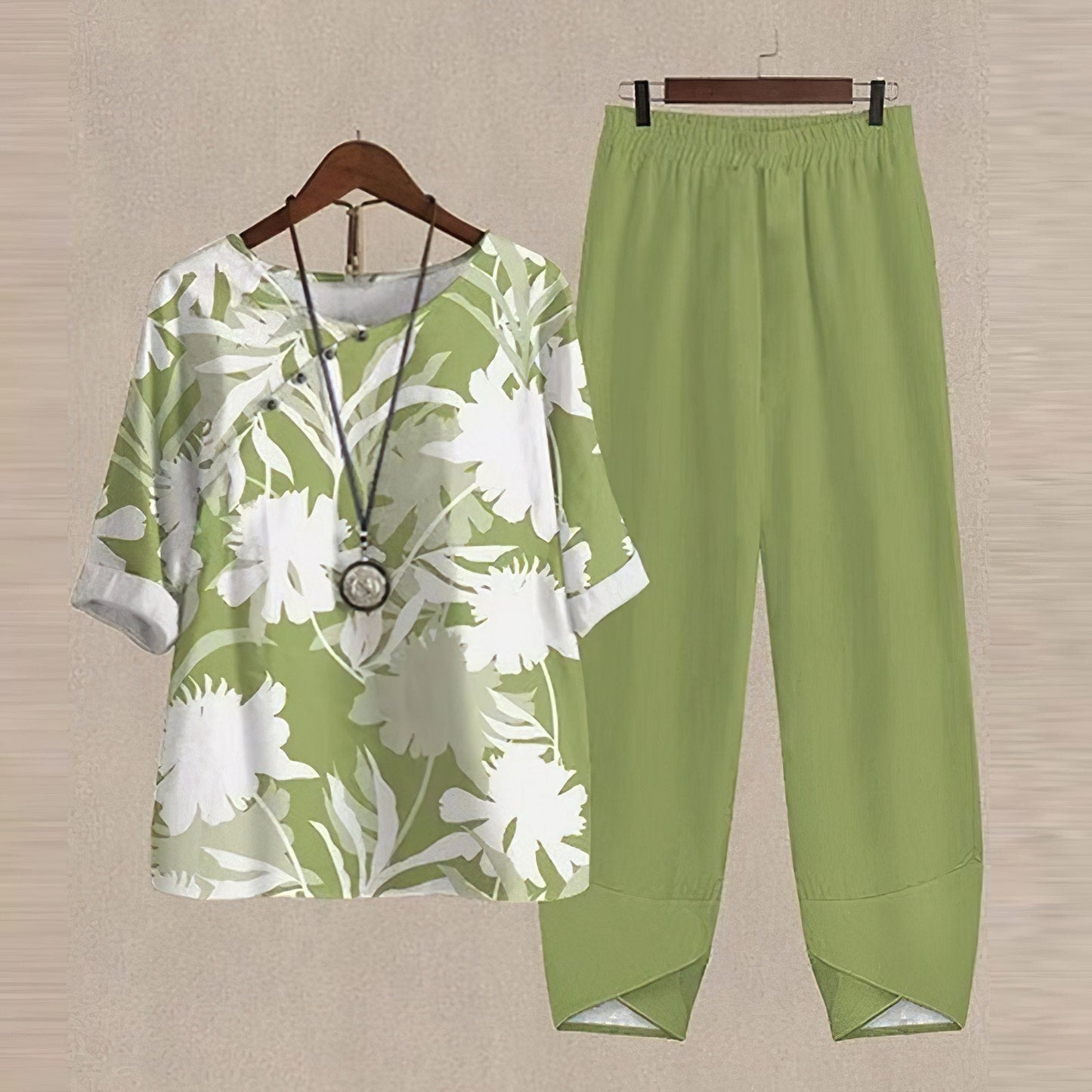 Aveline | Women's Butterfly Print 2-Piece Top & Pants Set