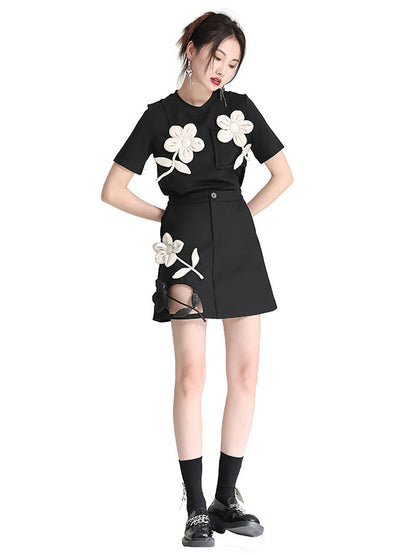 T-shirt original et élégant avec appliques de couleur contrastée 