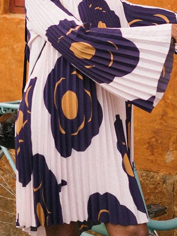 Long Sleeves Loose Flower Print Pleated Round-Neck Mini Dresses