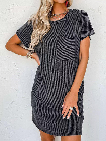 A-Line Loose Contrast Color Pockets Split-Joint Striped Round-Neck Mini Dresses