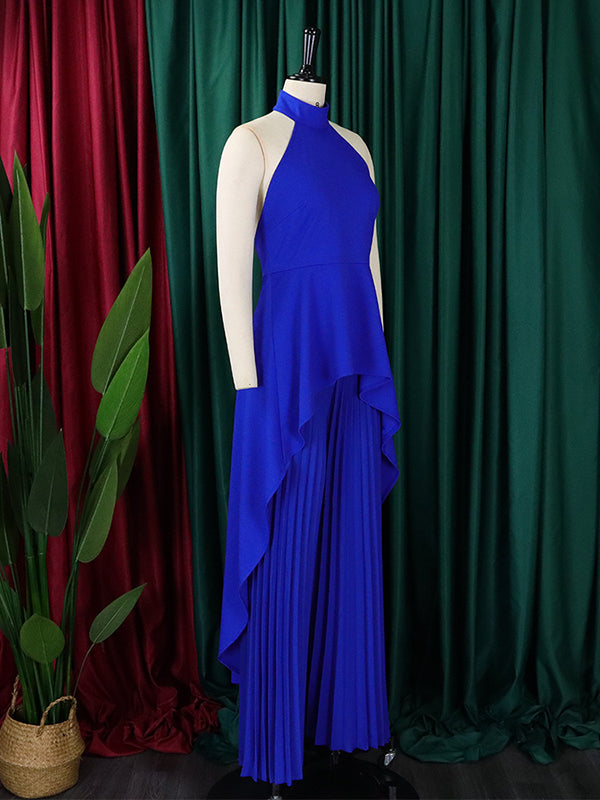 Ensemble deux pièces haut court et pantalon taille haute en dentelle à dos nu et col licou 
