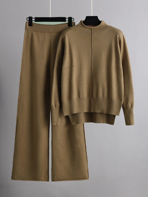 Ensemble deux pièces élégant avec pull à manches longues, col roulé et pantalon large 