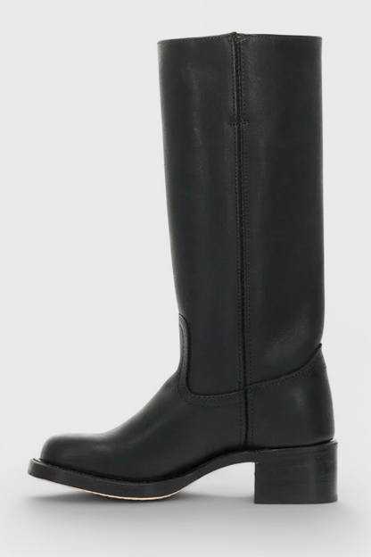 Grace™ | Modern Classic Boots for All-Season Wear