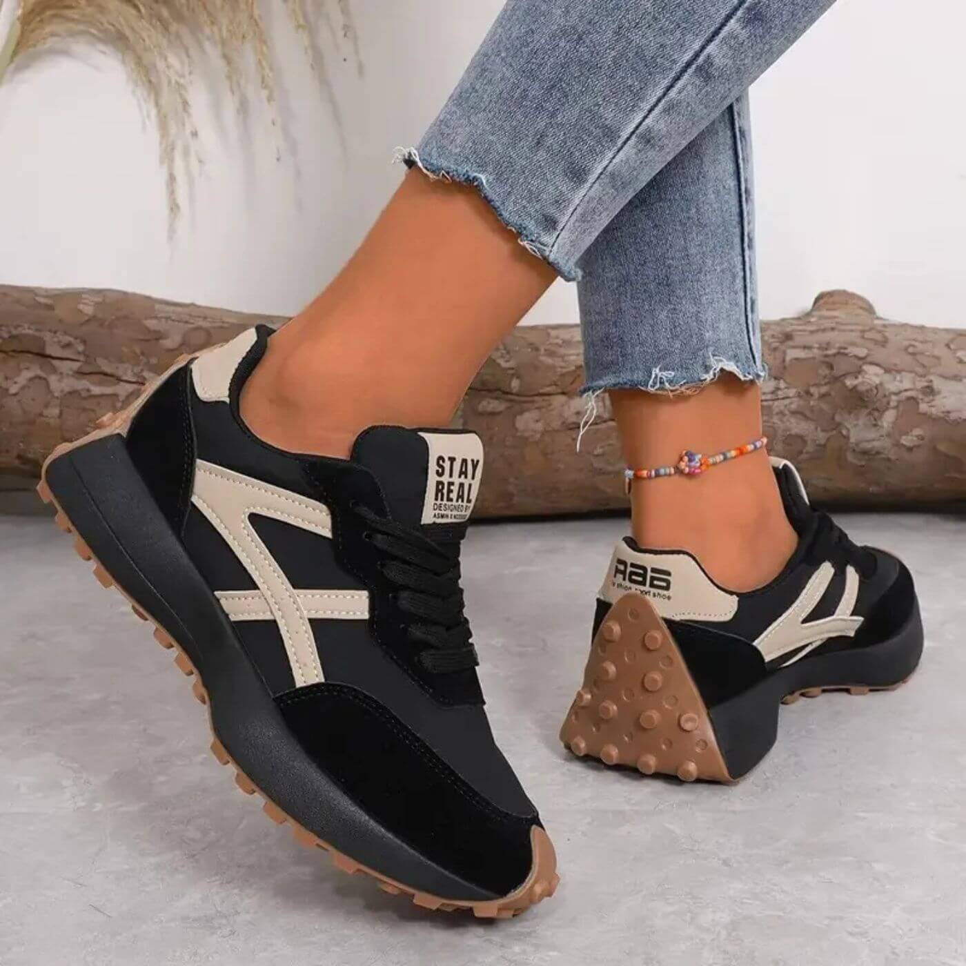 Reeve | Women's Retro Runner Sneakers Lace-Up Casual Athletic Shoes