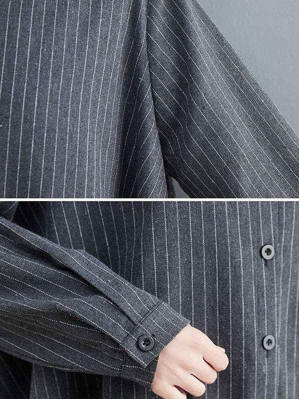 Lockeres, gestreiftes, langes Kleid aus Gaze mit geteiltem Revers 