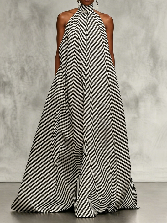 A-Line Loose Contrast Color Pockets Halter-Neck Maxi Dresses