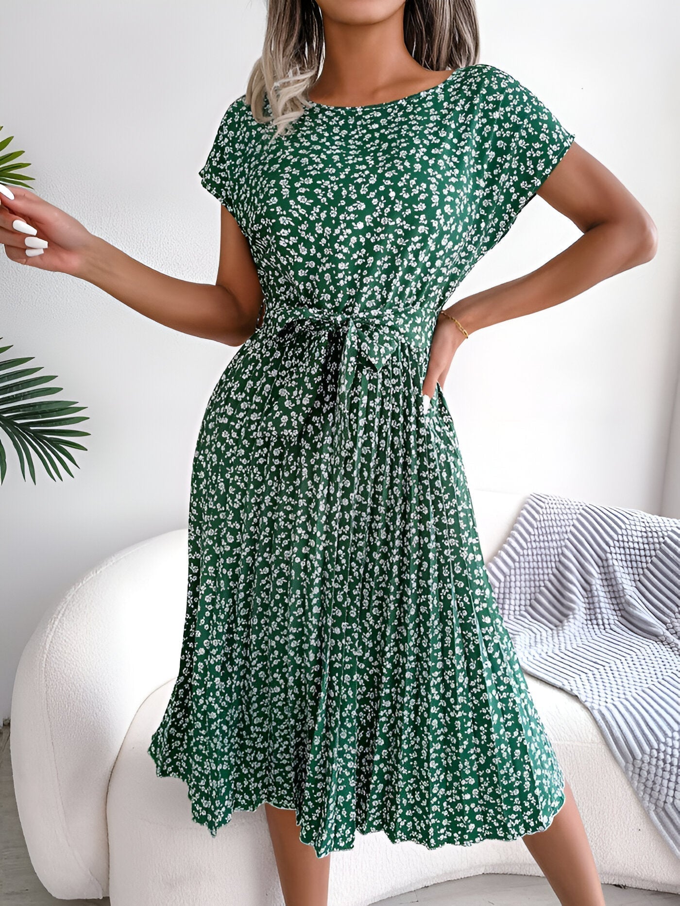 Jennifer™ | Flower Pleated Elegance Dress